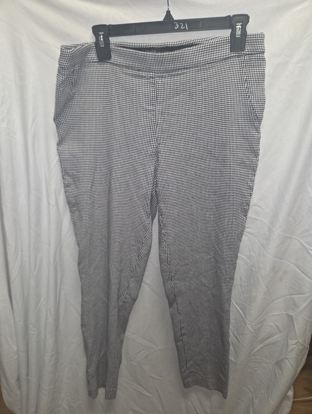 Dalia Women's 14 Stretch Skinny Black Checkered Leggings No Pockets